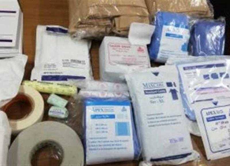 ضبط 54120 قطعة مستلزمات طبية مختلفة الأنواع بدون مستندات في القاهرة