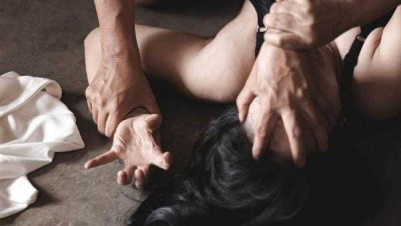 بحجة مرض والدته .. شخص يهتك عرض ممرضة بالسلام