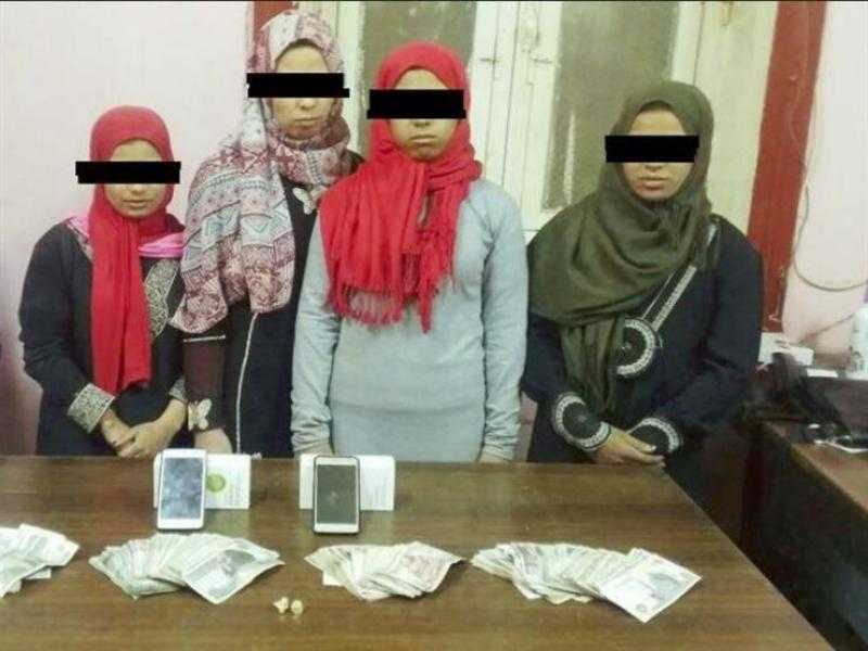 ضبط عصابة مكونة من سيدتين وعاطل لسرقة المواطنين بالمنوفية