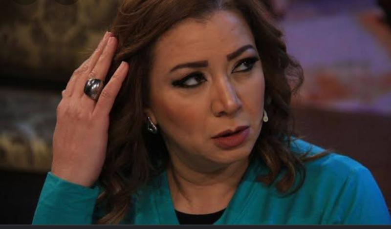 الفنانة انتصار