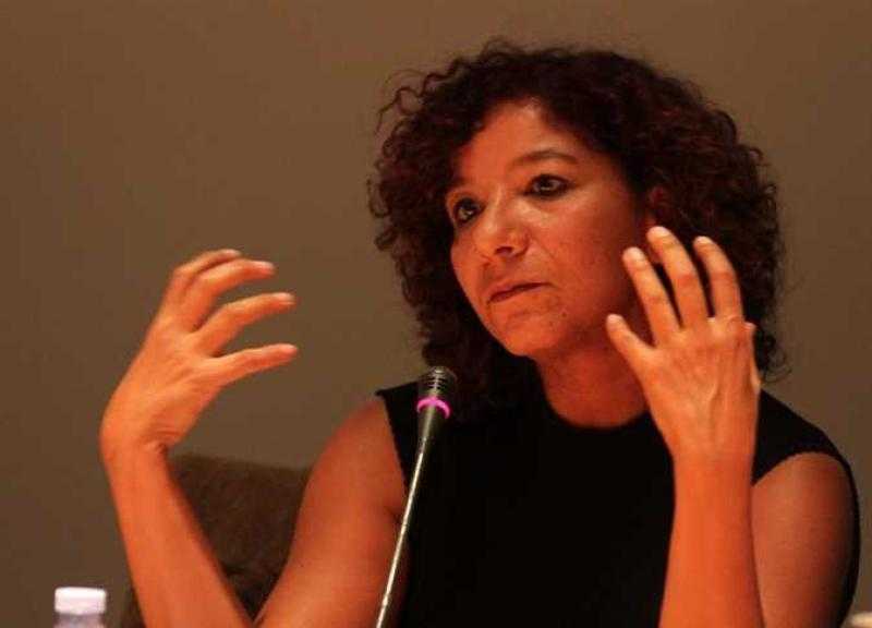 10 أسباب وراء الفصل النهائي لـ”منى البرنس” من جامعة قناة السويس