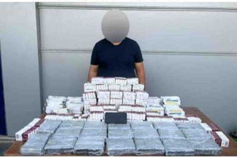 ضبط 620 قرصًا مُخدرًا بحوزة مالك صيدلية بالجيزة