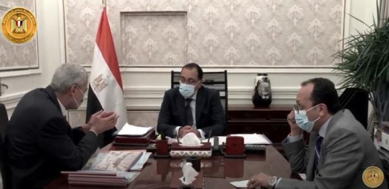 رئيس الوزراء يلتقي رئيس هيئة الشراء الموحد لبحث عدد من الملفات «فيديو»