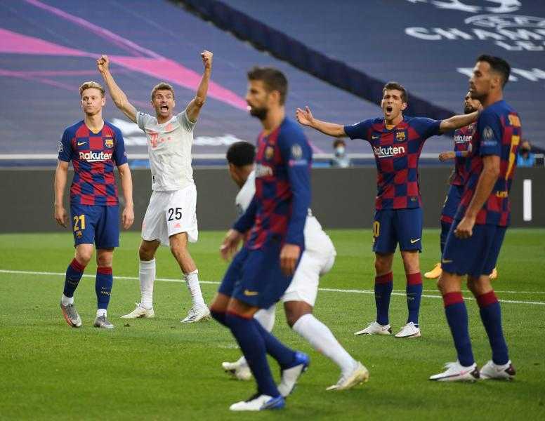 تعرف على معلق مباراة برشلونة اليوم أمام بايرن ميونخ بدوري الأبطال