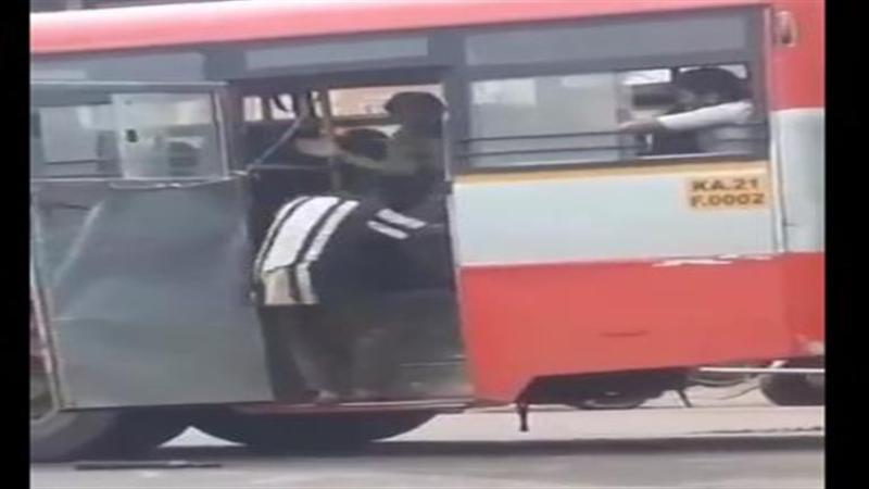 جانب من الفيديو