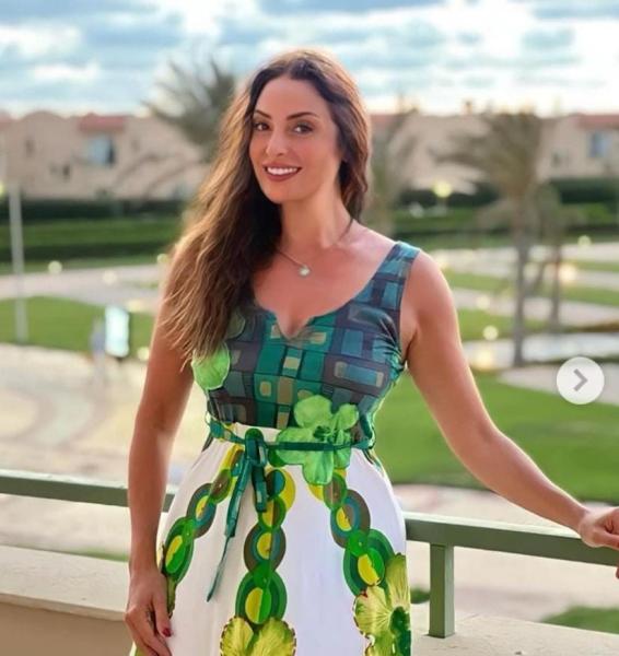 بإطلالة صيفية.. نرمين الفقي تخطف الأنظار في أحدث ظهور لها