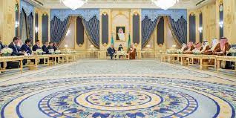 رئيس كازاخستان ونظيره الصيني يوقعان بيان مشترك