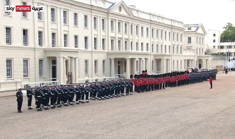 وصول جثمان الملكة إليزابيث إلى قاعة ويستمنستر هول لإلقاء النظرة الأخيرة