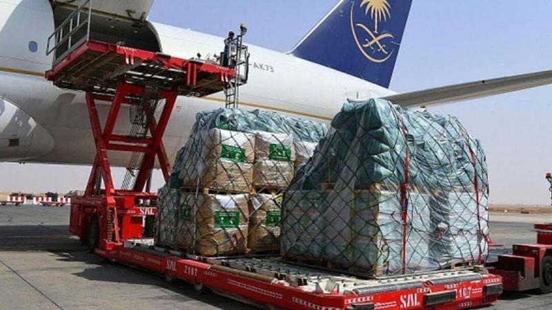 وصول طائرة إغاثة سعودية ثانية إلى باكستان