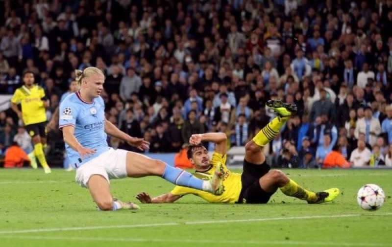 مانشستر سيتي وبوروسيا دورتموند