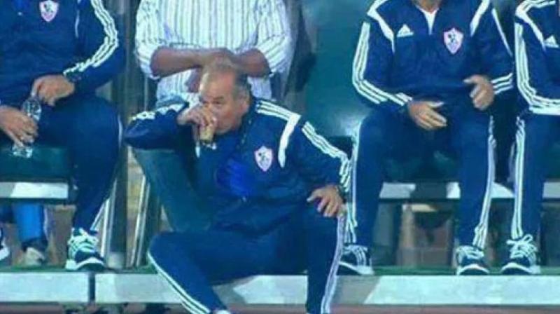شاهد | «كنت صايم».. محمد صلاح يثير الجدل بسبب شاي بلبن