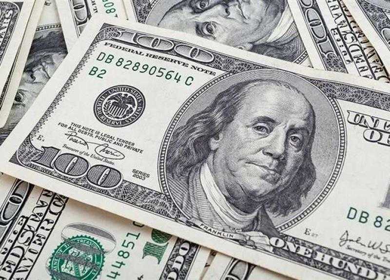 البنك المركزي يرفع سعر الدولار إلى أعلى مستوياته منذ 6 سنوات