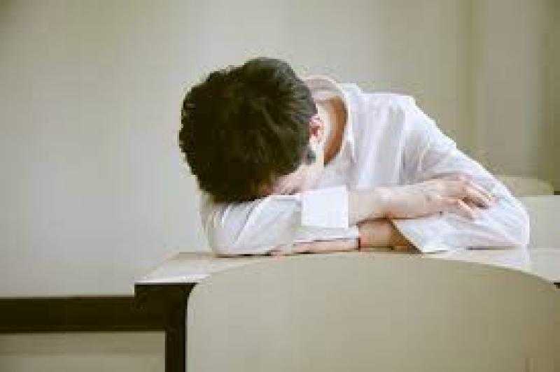 استشاري تغذية: لو عملتي كده طفلك هيطلع غبي في المدرسة.. فيديو