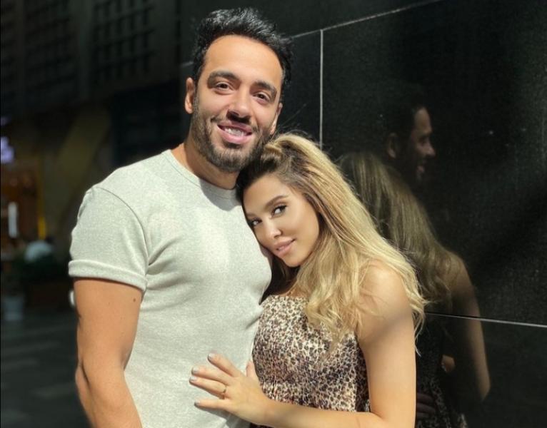 رامي جمال وزوجته 