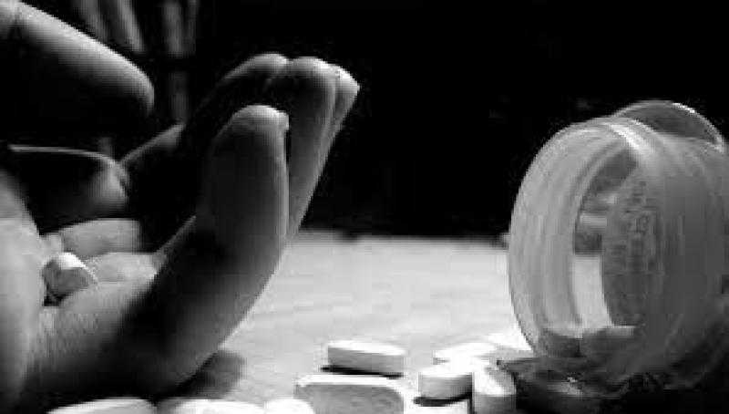 شاب يحاول إنهاء حياته ببورسعيد لوجود خلافات مع والده