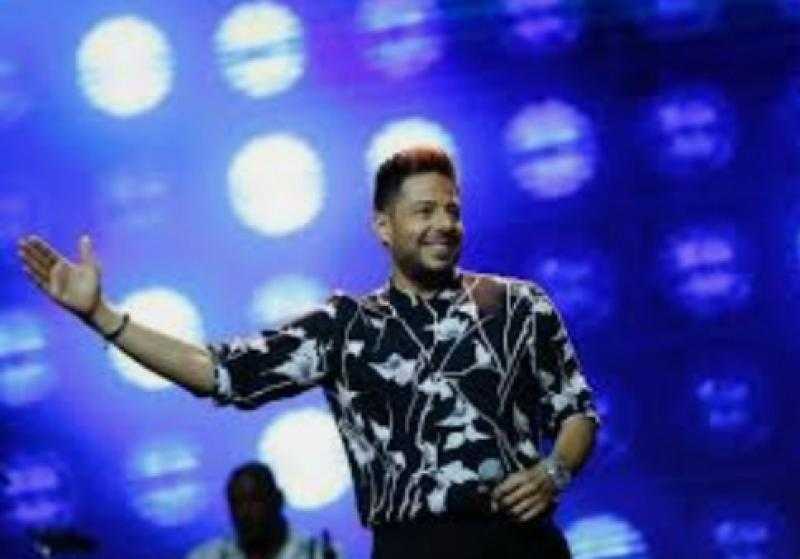 تفاصيل حفل حماقي في الإسكندرية