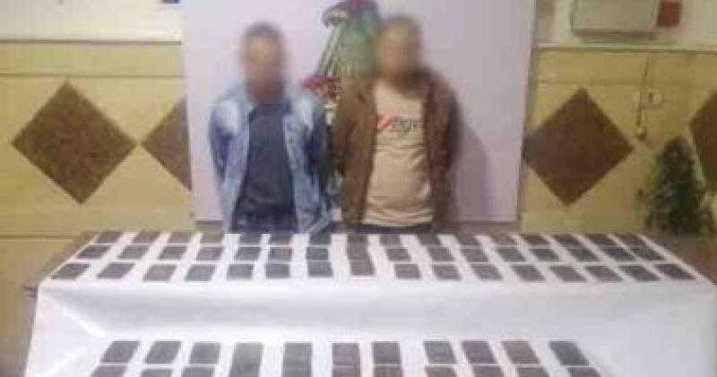 قبل ترويجها .. إحباط 10 كيلو حشيش بحوزة سائق وعاطل في الشرقية