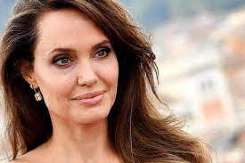 ما سر زواج أنجلينا جولي من ممثل سوري؟