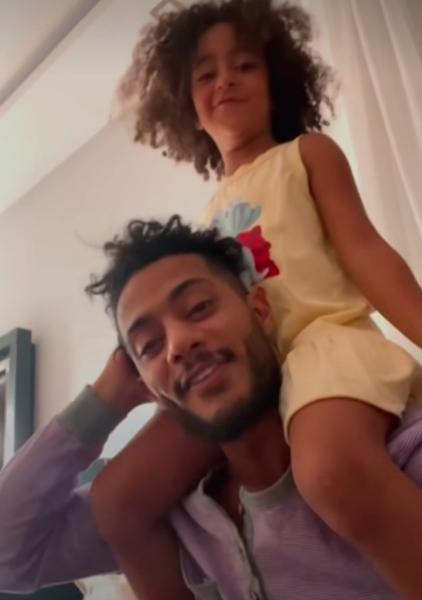 محمد رمضان وأبنته