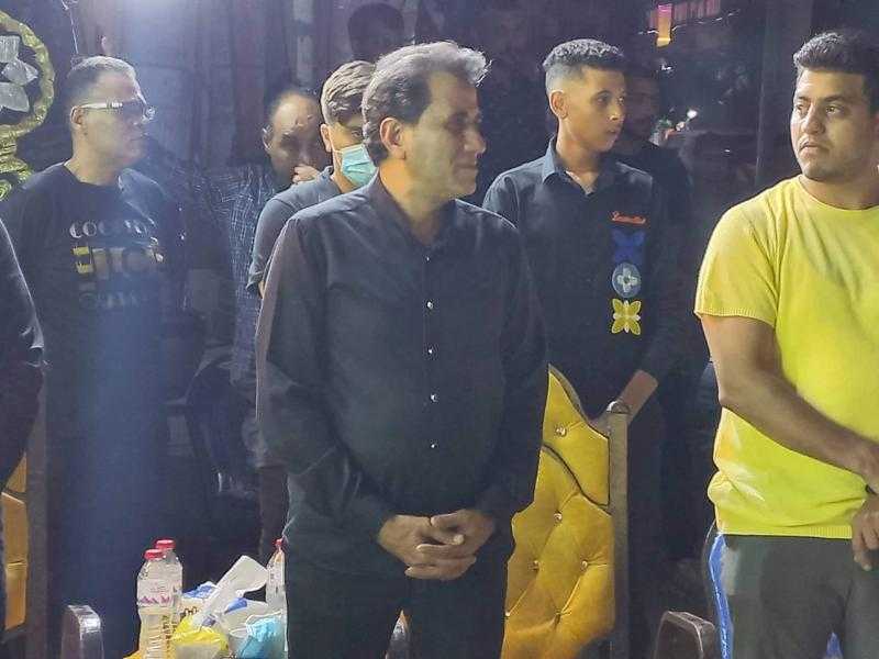 أحمد شيبة يتلقى عزاء شقيقه بمنطقة القباري فى الإسكندرية