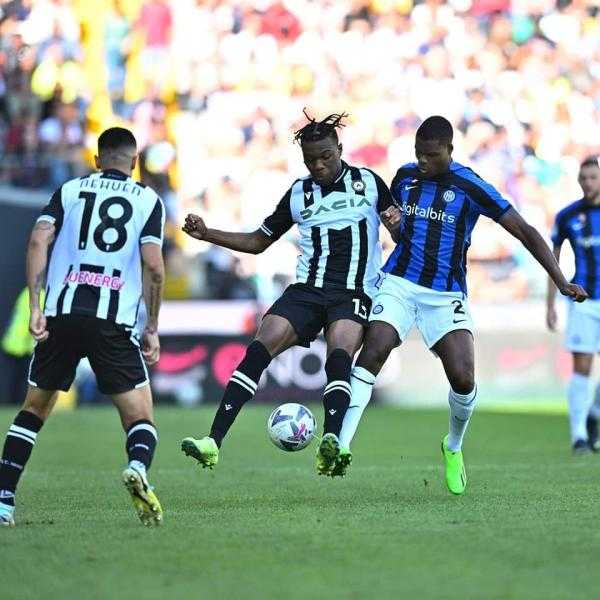 أودينيزي يسقط إنتر ويتصدر الدوري الإيطالي