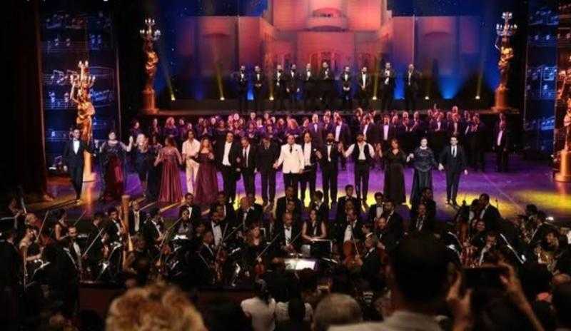 كامل العدد.. إقبال ضخم على حفلات الأوبرا لهذا الموسم