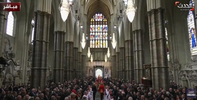 بالترانيم وبمشاركة أعداد ضخمة.. بدء مراسم تشييع جثمان الملكة إليزابيث الثانية «فيديو»