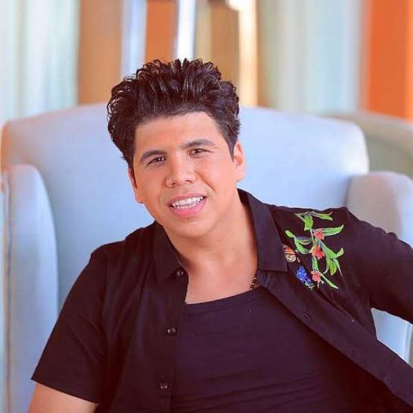 عمرو كمال 