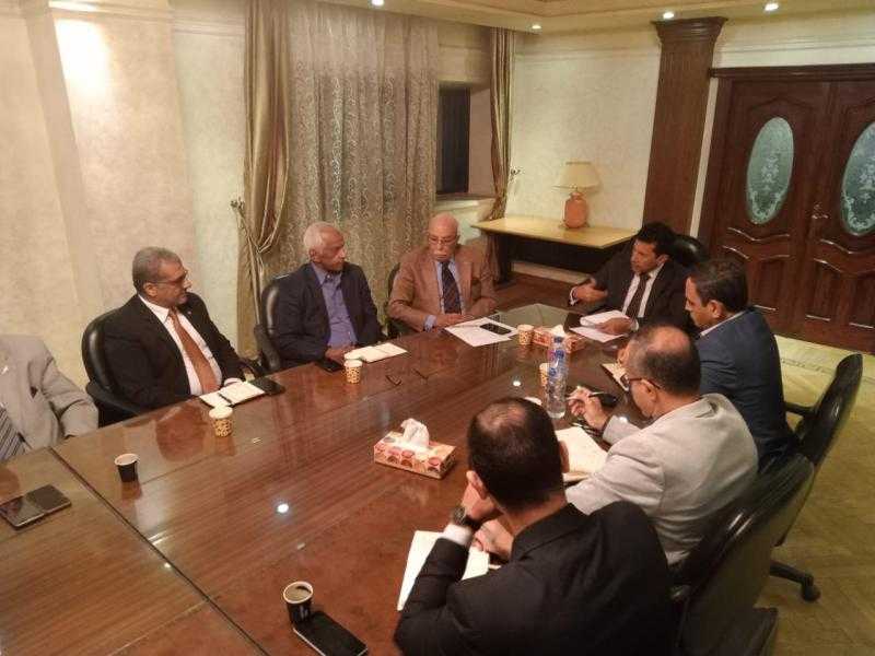 وزير الشباب والرياضة يجتمع مع اللجنة المنظمة لمؤتمر سبورتس إكسبو 2023