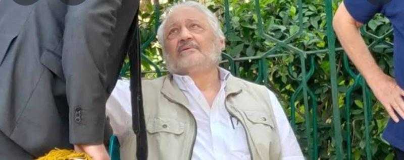 خالد زكي يستقبل العزاء في زوجته اليوم