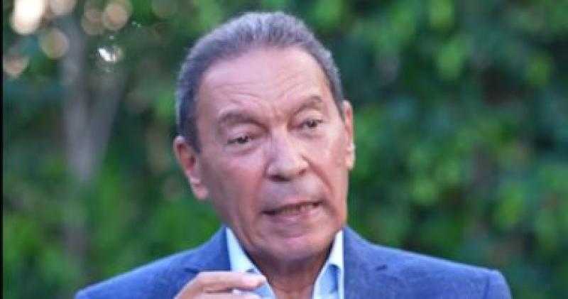 تسقط الشعر فورًا.. هاني الناظر يحذر من هذه العادة الخطيرة «فيديو»