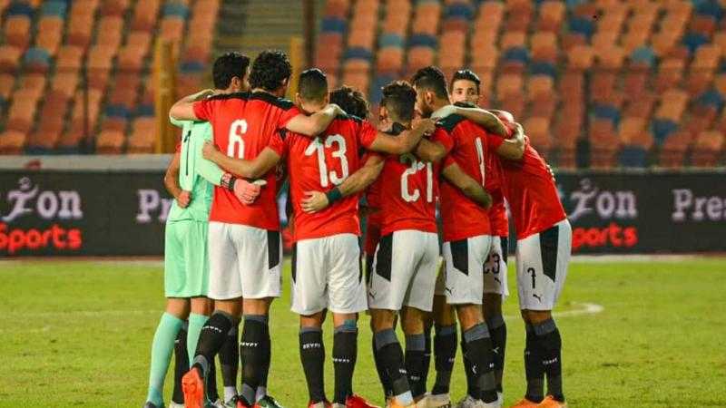 قضي الأمر.. فيتوريا يحسم ترتيب قادة منتخب مصر بعد أزمة الشناوي