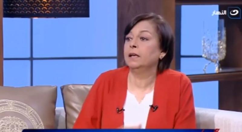 اتهدي شوية.. شاهد: ناهد رشدي تبكي على الهواء: «أقرب الناس ليا فرحوا في تعبي»