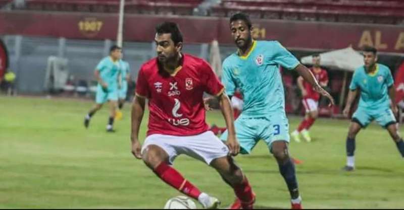 الشوط الأول.. الأهلي يتقدم بثلاثية على بتروجيت وديا