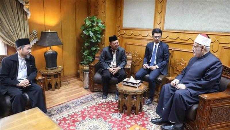 «وكيل الأزهر» يلتقي أمين عام المدارس الإسلامية الأهلية بجنوب تايلاند
