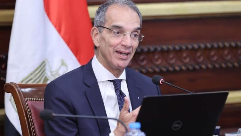 وزير الاتصالات