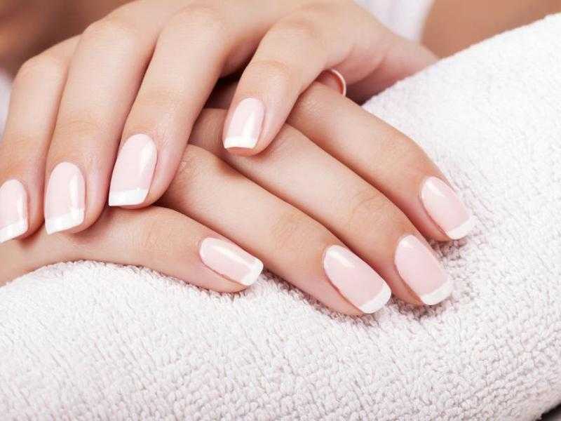 ما حكم الصلاة بطلاء الأظافر؟ .. «الإفتاء»: تجوز في هذه الحالات