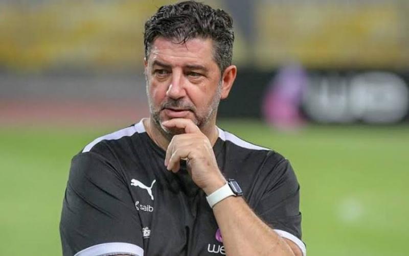 فيتوريا يدرس استبعاد نجم بيراميدز من منتخب مصر لهذا السبب