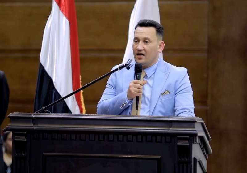 أشرف غراب الخبير الاقتصادي 