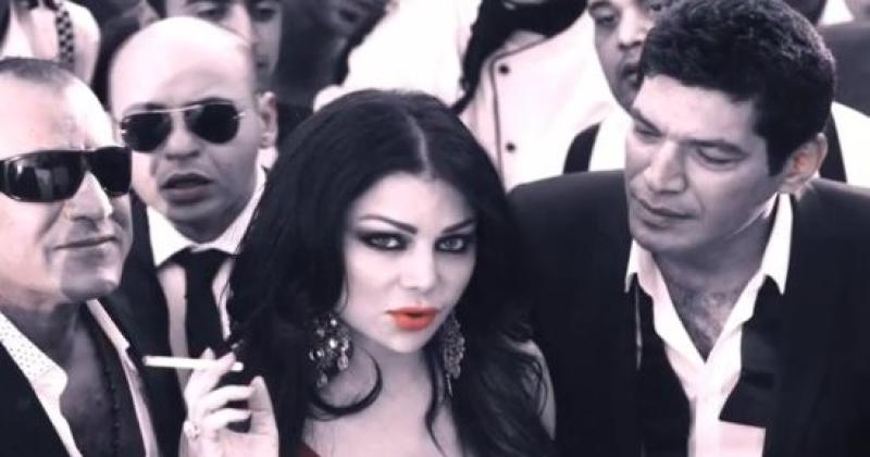 باسم سمرة يروج لفيلمه «أشباح أوروبا» مع النجمة هيفاء وهبي