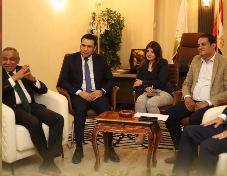 جانب من فعاليات اللقاء 