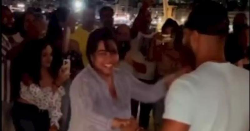 الشاب الذي رقص مع شيرين عبدالوهاب: «اتحايلت عليا»