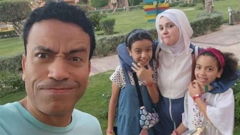 سامح حسين وعائلته 