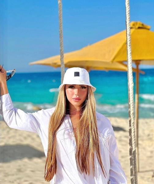 بإطلالة مثيرة.. سارة سلامة تشعل السوشيال ميديا