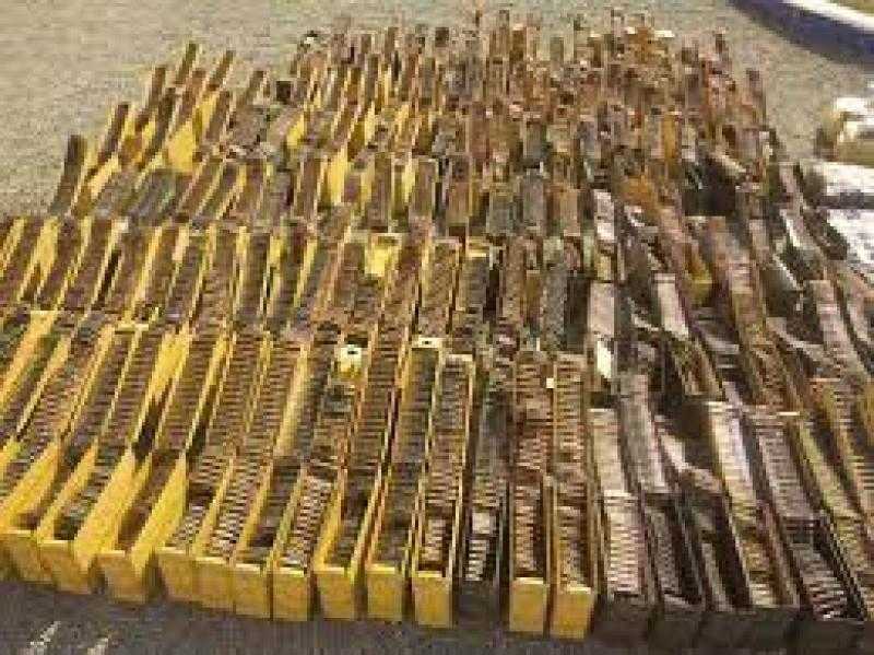 ضبط 4 يمنيين داخل قارب بالمياه الإقليمية بالقرب من جزر السبعات