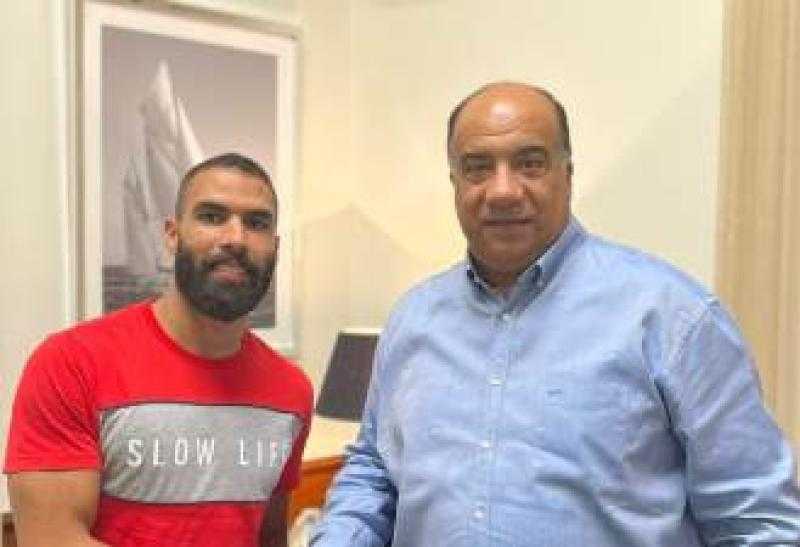 رسميًا.. الاتحاد السكندري يتعاقد مع محمود عبد العزيز