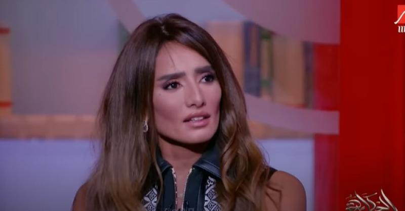 زينة: «حاولت أخلي ولادي أهلاوية» - فيديو