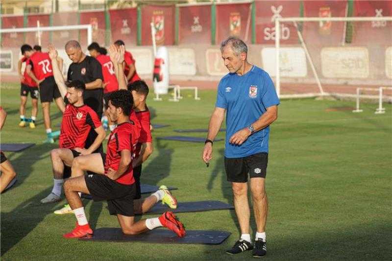 كولر يكشف أسباب غياب نجمي الفريق عن مباراة أسوان