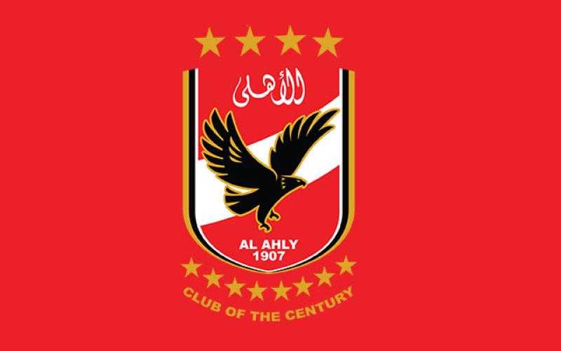 «لو فاتك»..بديل مصطفى شلبي في الأهلي و بيراميدز يفاوض لاعب الزمالك