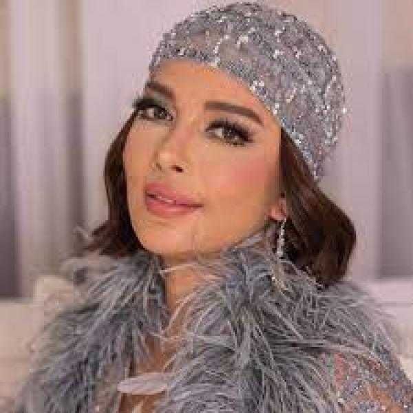 أصالة: «ملامحي تغيرت بسبب عملية تجميل وأحب الغناء بجسمي»